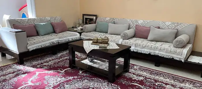 طقم كنب حرف L مع طاولة 1