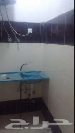 محل بمرافق متعددة 1