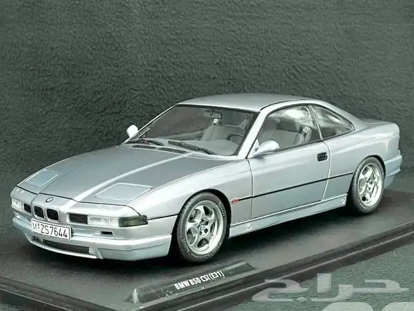 مجسم سيارة BMW الفئة الثامنة 850 CSI 1984 2