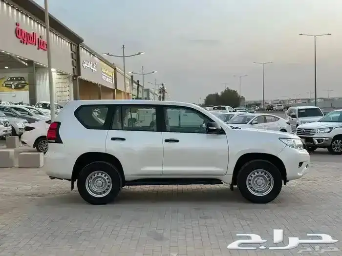 تويوتا برادو TX ابيض 2019 8