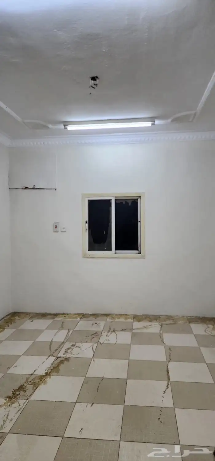 شقق عزاب للايجار بالقرب من كبري السجن بالخميس 29