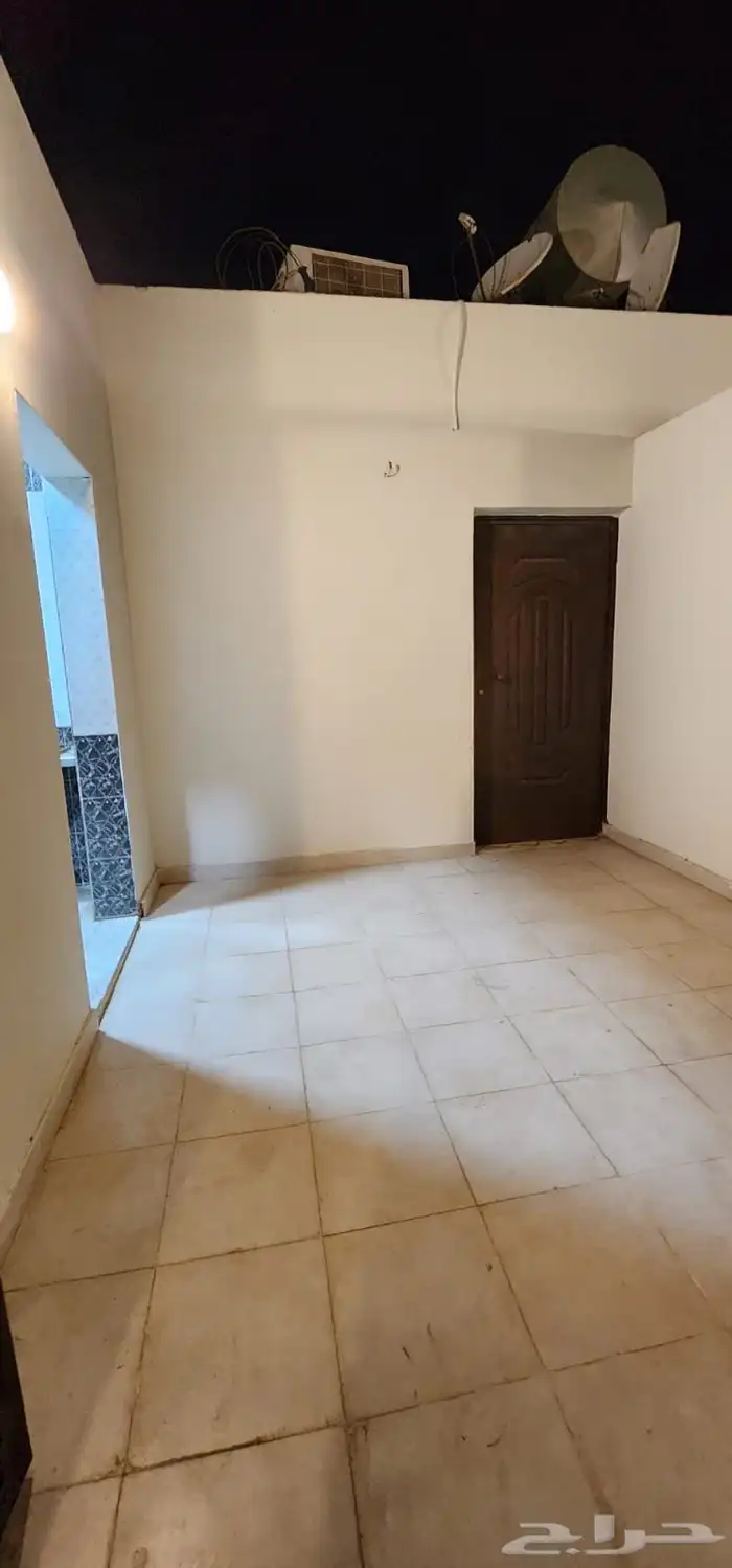 شقق عزاب للايجار بالقرب من كبري السجن بالخميس 53