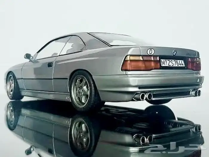 مجسم سيارة BMW الفئة الثامنة 850 CSI 1984 1