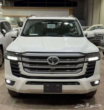 لاندكروزر GXR L2 3.5 موديل 2025 .. عروض الأقساط 1