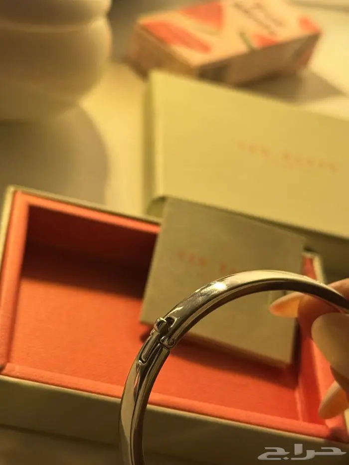 اسوارة ماركة Ted baker clemina hinge metallic bangle 1