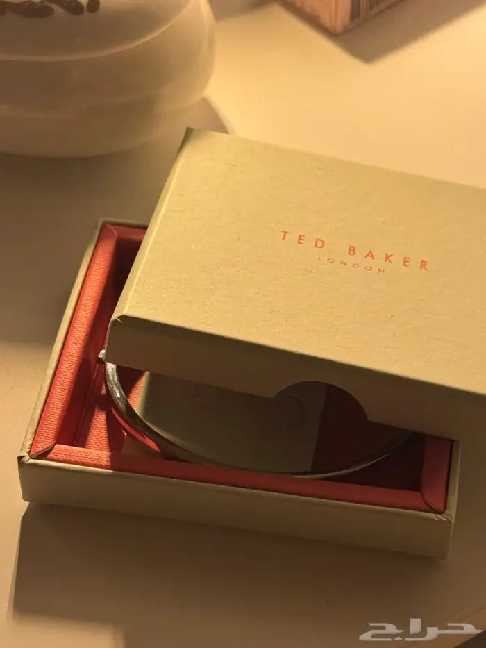 اسوارة ماركة Ted baker clemina hinge metallic bangle 2