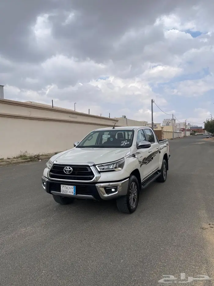 هايلوكس 2022 9