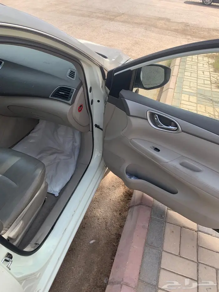 نيسان سنترا 2015 0