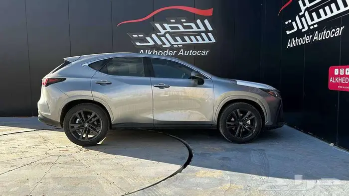 لكزس AA. NX بنزين 9