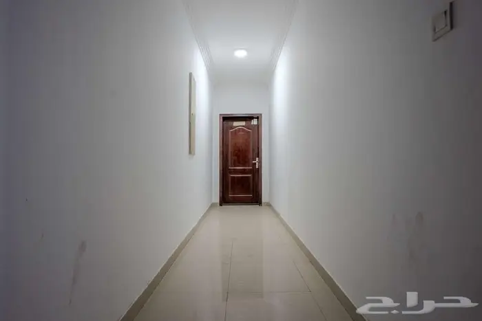 عمارة تجارية دخلها يفوق المليون سنوي ا   للبيع في قلب الدمام 5