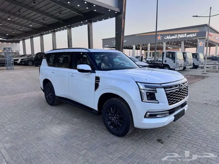 نيسان باترول سلندر V6 تيتانيوم 2025 اقساط وكاش وارد بترومين 0