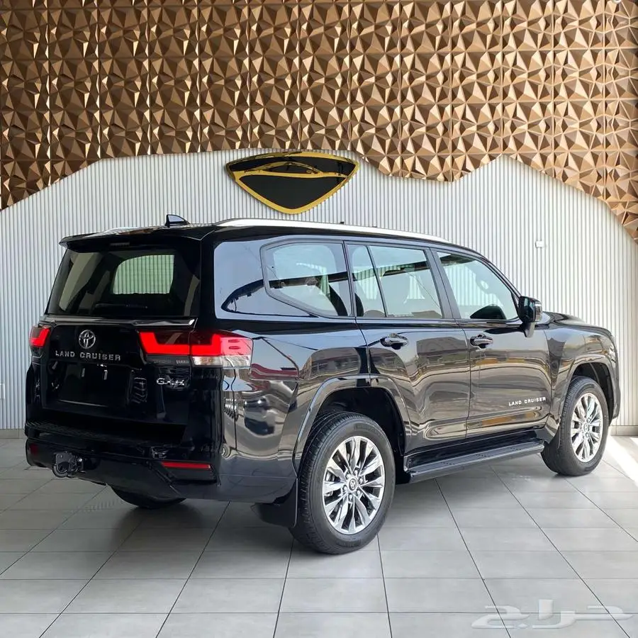 TOYOTA LAND CRUISER GXR 4.0 V6 2025 BLACK 1
