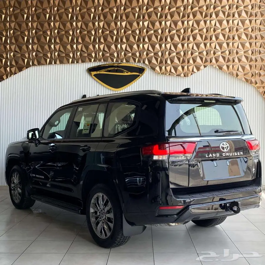 TOYOTA LAND CRUISER GXR 4.0 V6 2025 BLACK 5