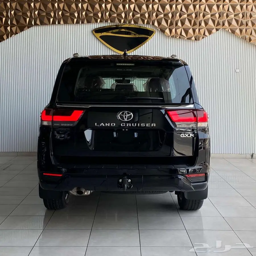 TOYOTA LAND CRUISER GXR 4.0 V6 2025 BLACK 3
