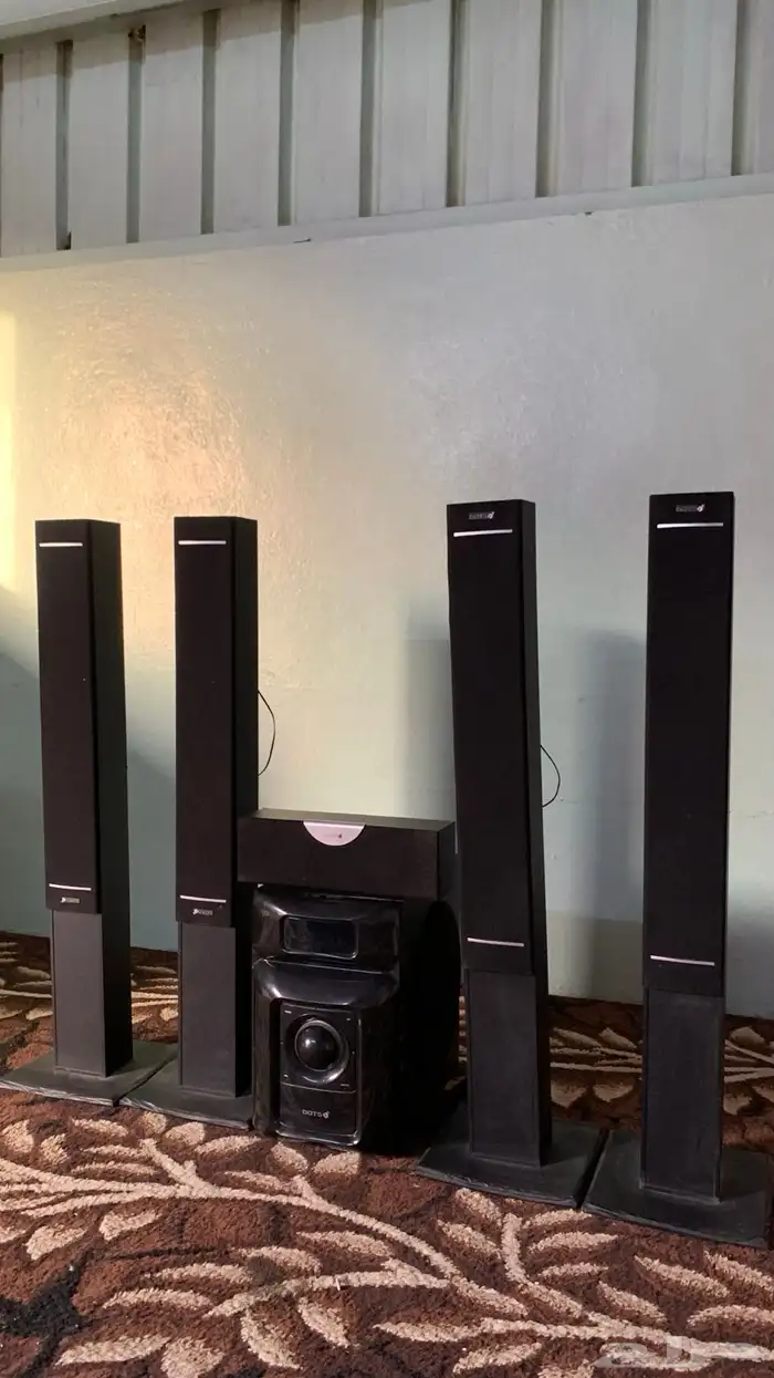 سماعات شركة Dots شبه جديده مسرح منزلي 1