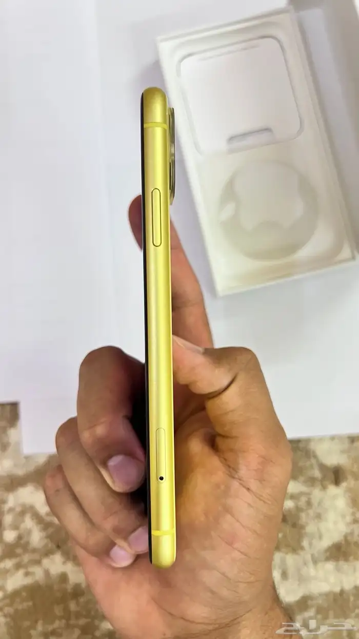 ايفون 11 الي صامل يجي واتس 2