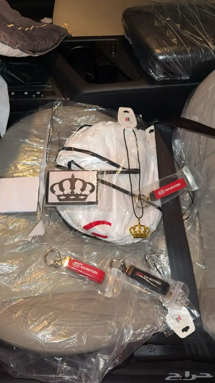 ميدالية تاج شماسية كيا دفعة قديمة تعليقة كيا قديمة ارشيف 0