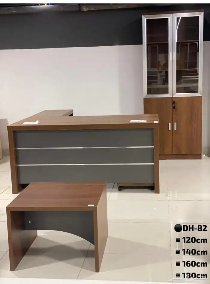 كرأسي مكاتب دولاب خشب دولاب حديد. 36