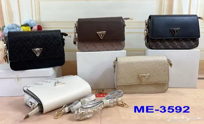 عرض لفتره 3شنط ماركة درجة اولى من اختيارك ب230 7
