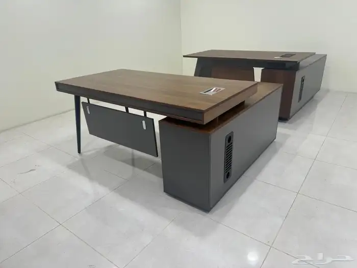 كرأسي مكاتب دولاب خشب دولاب حديد. 44