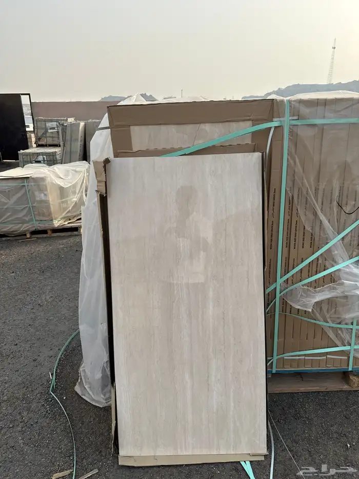 سراميك وبورسلان مقاس 60 60 و 60 120 السعر يبدء من 13 3