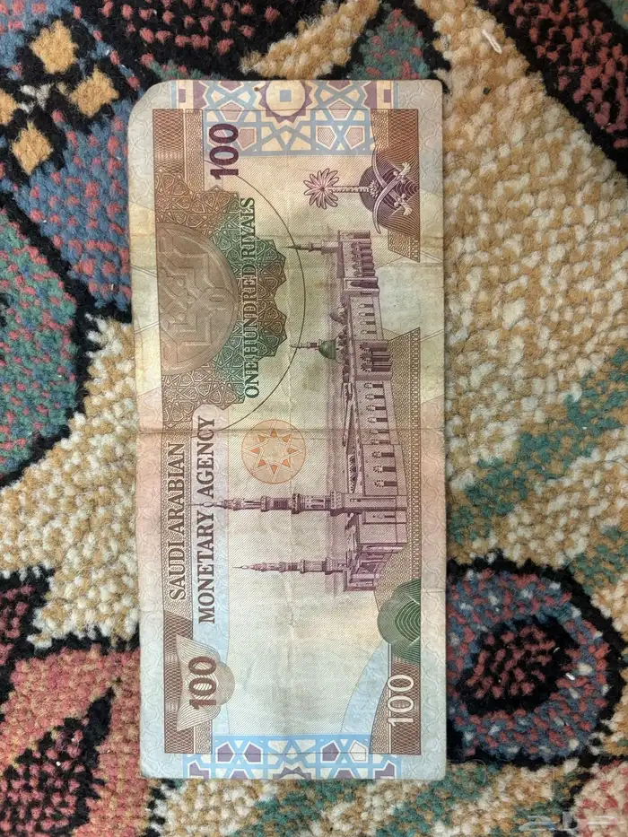 اغراض قديمه وتراثية 41