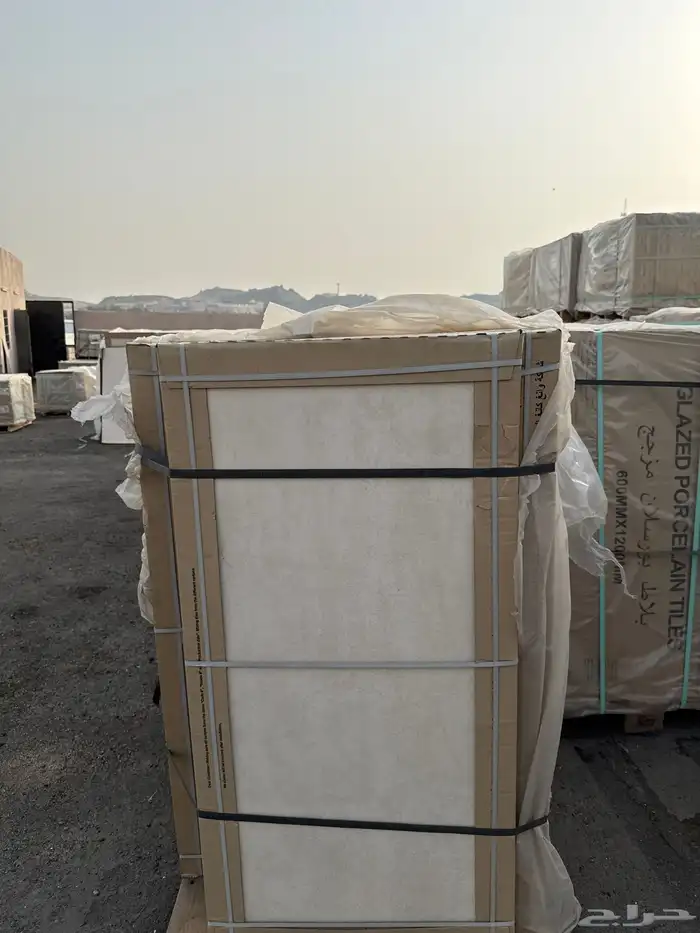 سراميك وبورسلان مقاس 60 60 و 60 120 السعر يبدء من 13 2