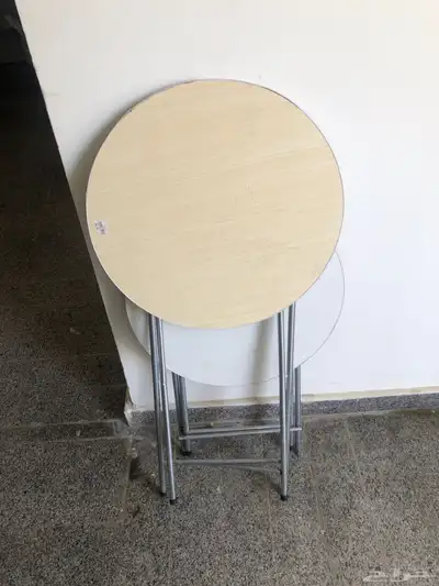 طاولات للبيع 0