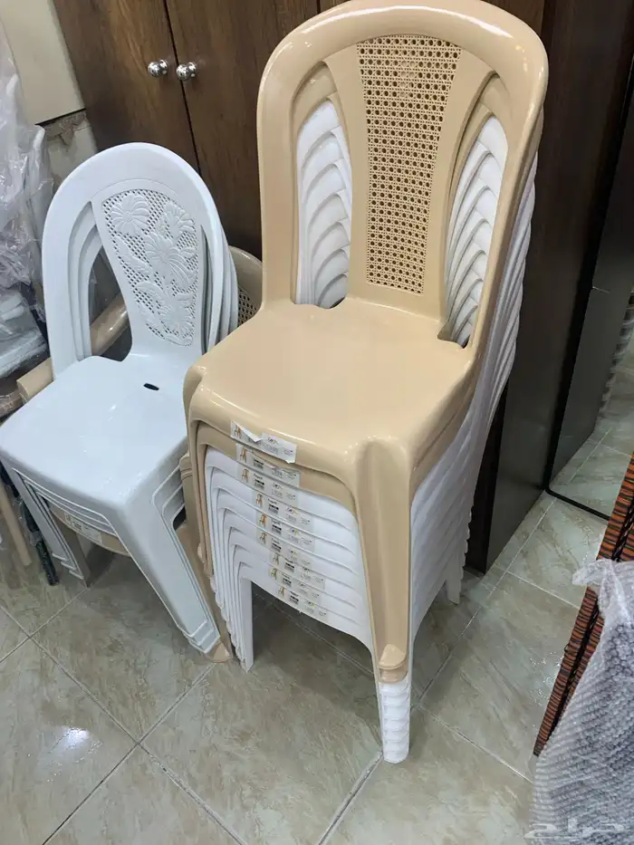 كراسي بلاستيك 10