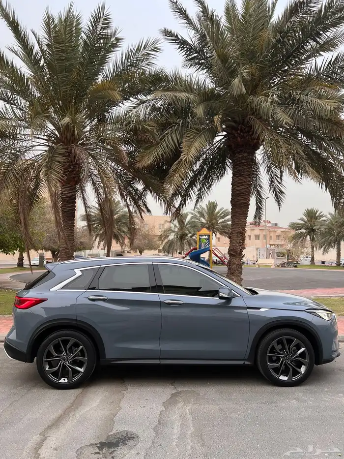 انفيتي QX50 مالك أول ممشى قليل عالضمان والصيانة ساري 9