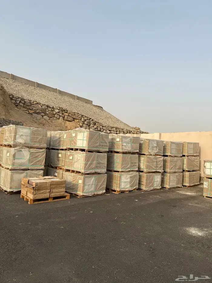 سراميك وبورسلان مقاس 60 60 و 60 120 السعر يبدء من 13 7