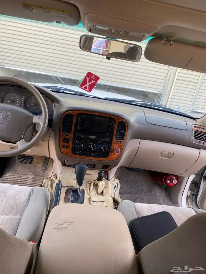 للبيع لاندكروزر 2000 م GX 4