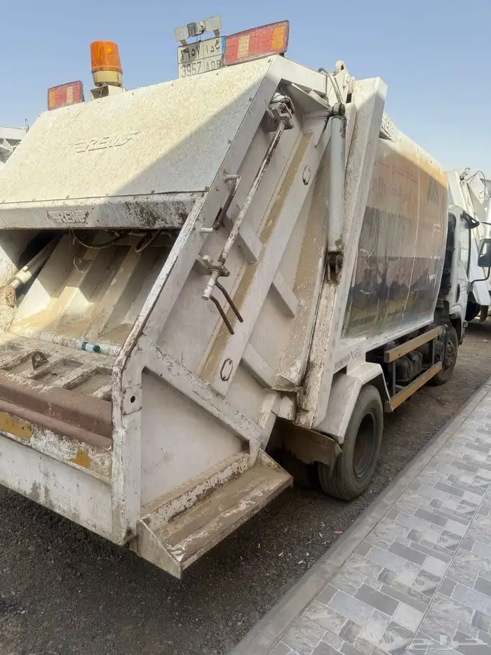 مكابس ضاغط بلدية 10 ياردة 0