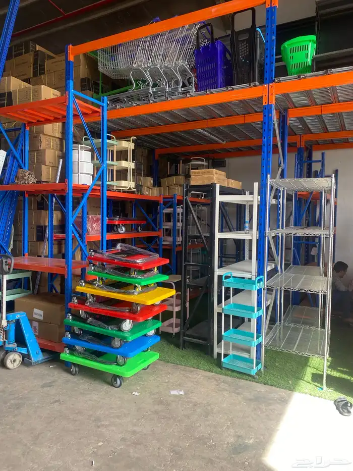 رفوف محلات تجارية بقالات سوبرماركة صيدليات 1