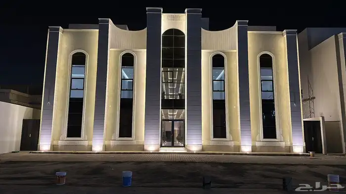 للبيع عمارة 26 شقة بحي الصفاء حفر الباطن 0