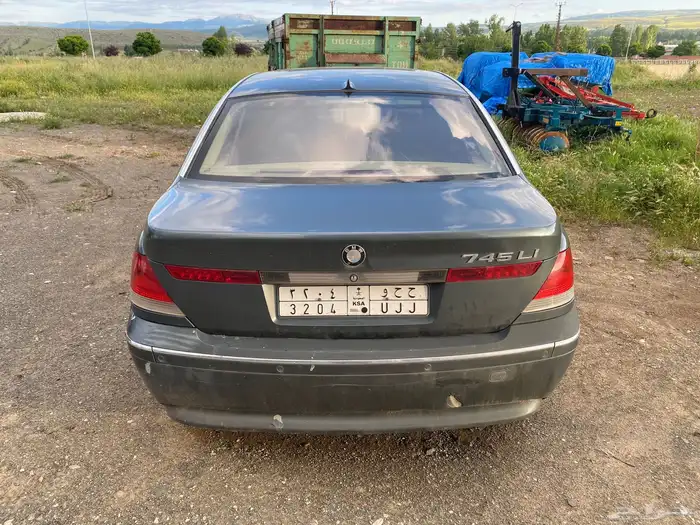 BMW 745 Li 14