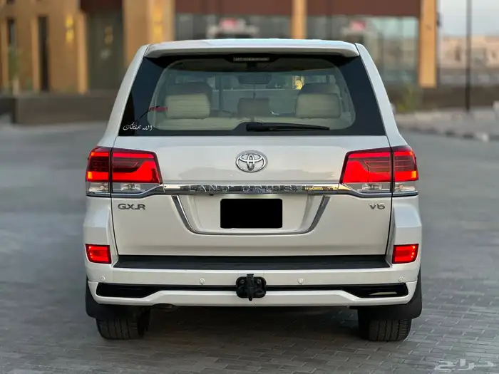 لا ندكروزر 2016 فل كامل GX.R بريمي V6 ( تم البيع ) 11