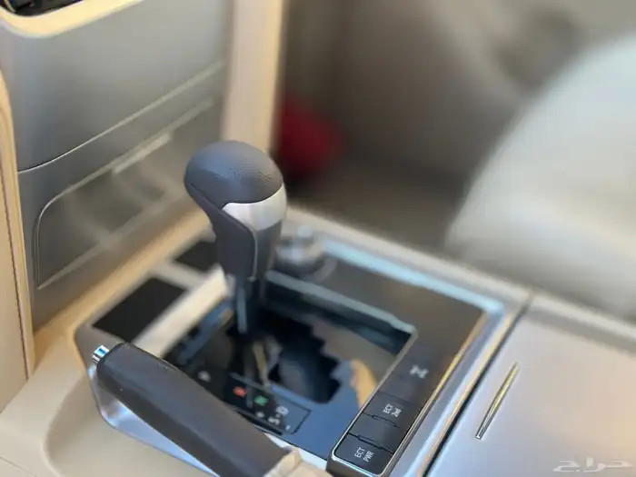 لا ندكروزر 2016 فل كامل GX.R بريمي V6 ( تم البيع ) 52