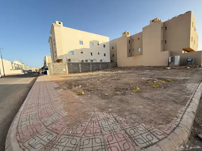 للبيع ارض سكنية على واجهتين بعالية قباء1 3