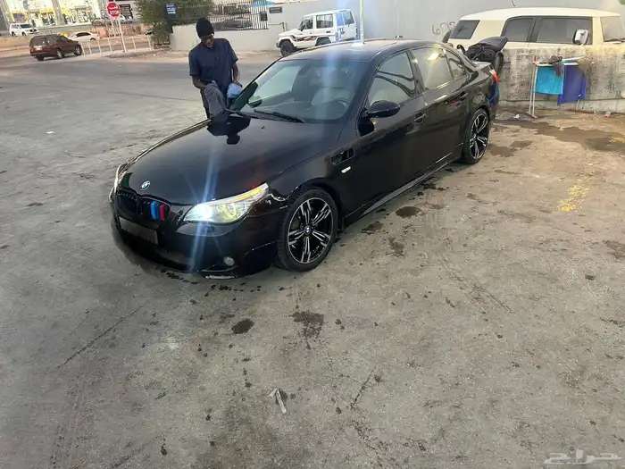 للبيع بي ام 550i 2007 معدل m5 6