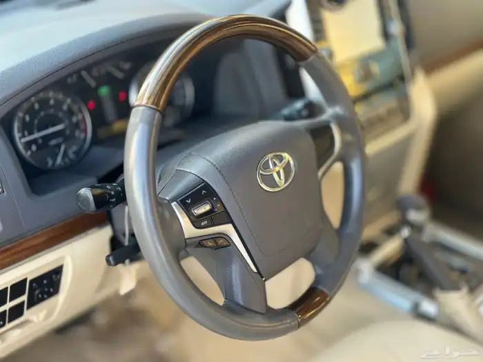 لا ندكروزر 2016 فل كامل GX.R بريمي V6 ( تم البيع ) 29