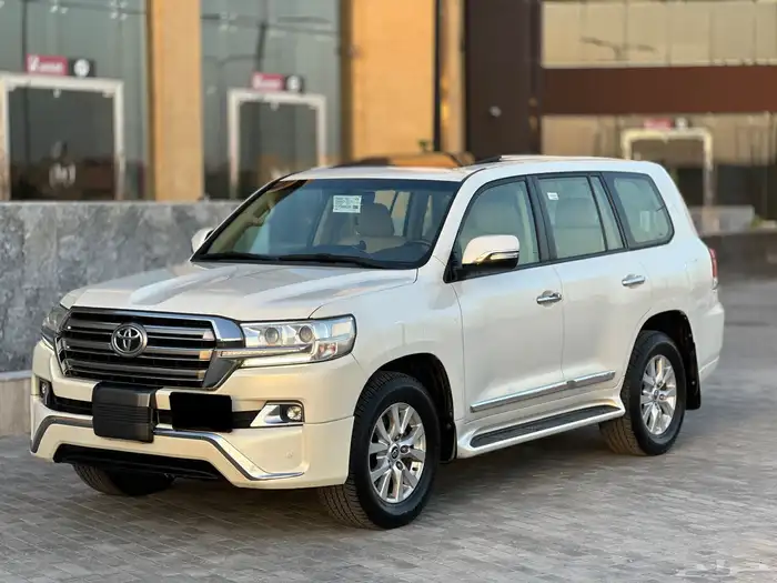 لا ندكروزر 2016 فل كامل GX.R بريمي V6 ( تم البيع ) 1