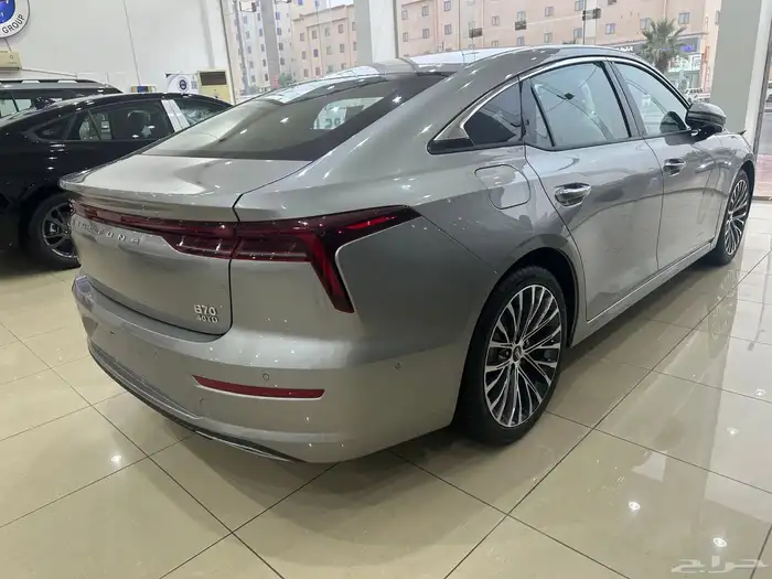 بيستون فاو B70 2025 8