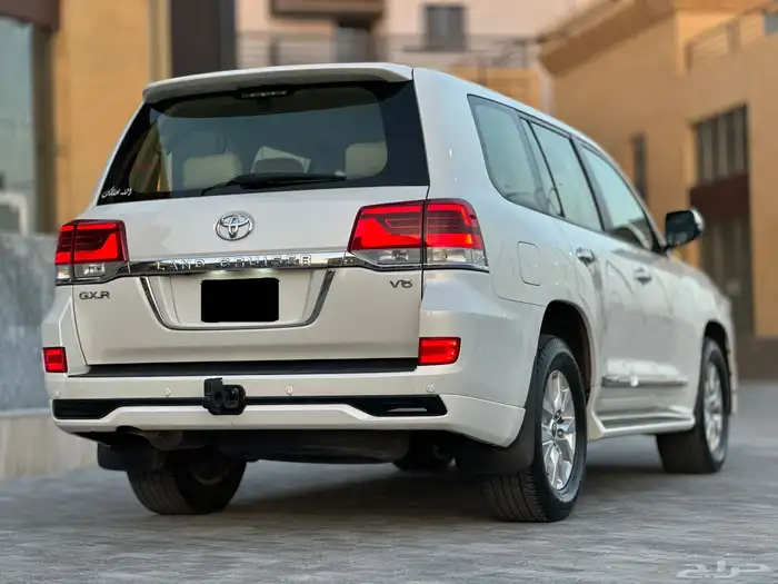 لا ندكروزر 2016 فل كامل GX.R بريمي V6 ( تم البيع ) 7