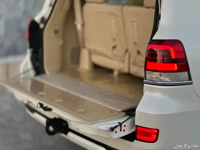 لا ندكروزر 2016 فل كامل GX.R بريمي V6 ( تم البيع ) 14