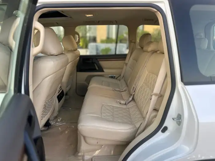 لا ندكروزر 2016 فل كامل GX.R بريمي V6 ( تم البيع ) 41