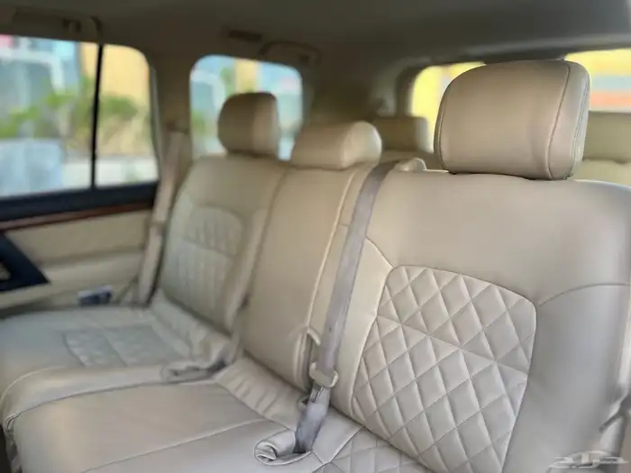 لا ندكروزر 2016 فل كامل GX.R بريمي V6 ( تم البيع ) 39