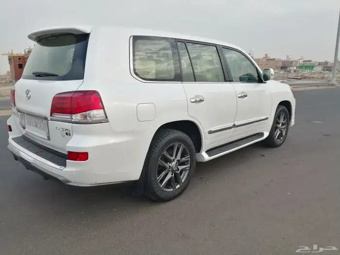 لكزس LX 2015 تم البيع الله يبارك للبائع والمشتري 26