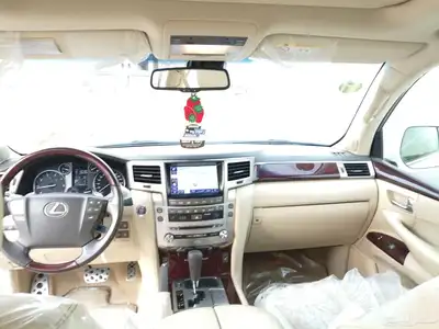 لكزس LX 2015 2