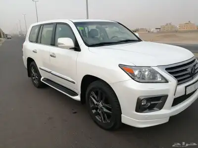 لكزس LX 2015 29